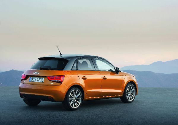 Audi A1 sportback скачать