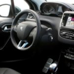 Peugeot_208 (4)