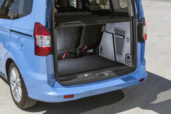 ford transit tourneo