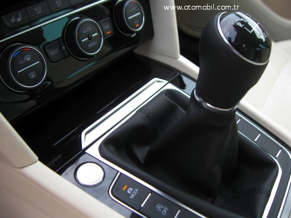 Yeni_2015_VW_Passat_test_surusu_vites