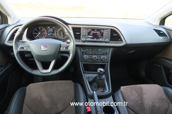 Seat_Leon_X-Perience_ic_mekan