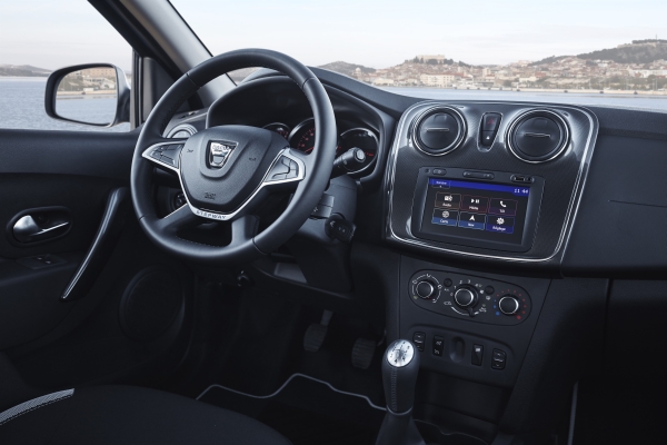 yeni_dacia_sandero_stepway_2017_direksiyon