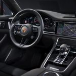 2020_Porsche_Panamera