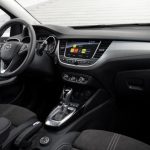 2021_opel_crossland_konsol