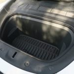 Tesla Model Y on bagaj