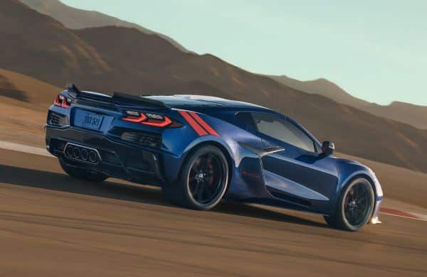 Yeni Chevrolet Corvette Grand Sport 2027 arka görünüm