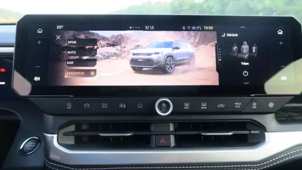 Jeep Compass dokunmatik ekran