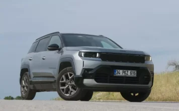 Jeep Compass 1.2 e-Hybrid Test Sürüşü: Yakıt Tüketimi ve Performans Jeep Compass 1.2 e-Hybrid Test Sürüşü: Yakıt Tüketimi ve Performans