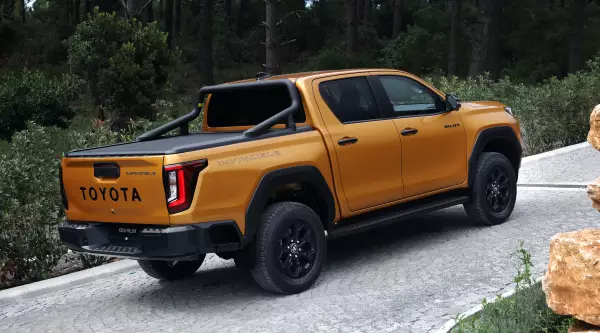2026 Toyota Hilux fiyat listesi