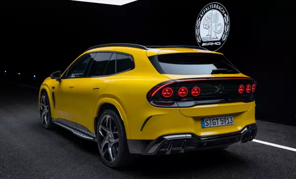 Mercedes-AMG GT SUV arka